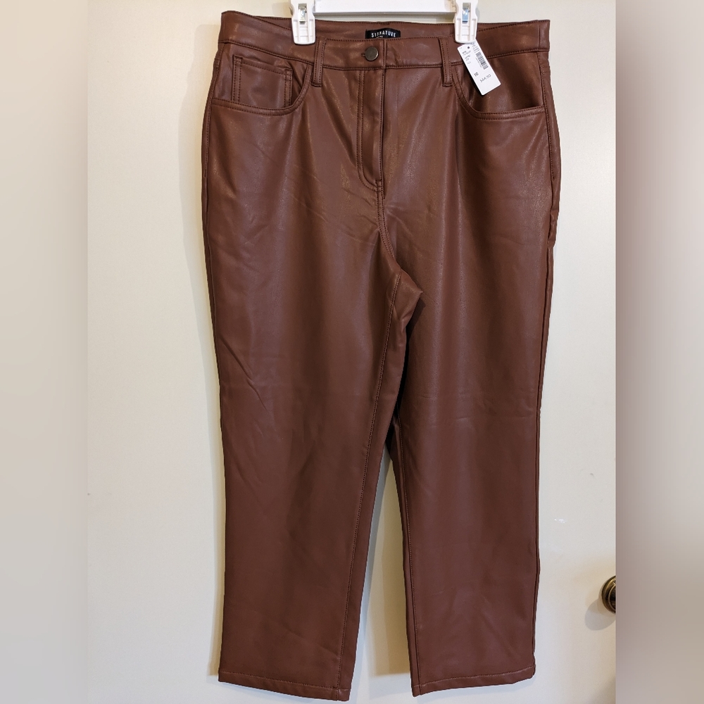 🍂 SIGNATURE by REITMANS Size 16 NWT Faux Leather Pants